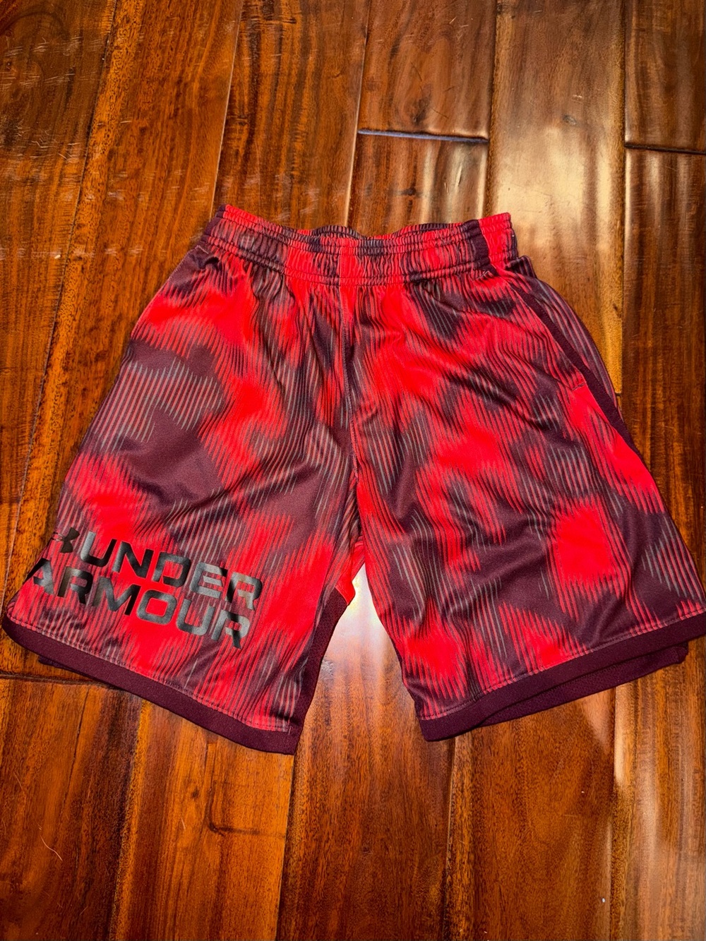 UA athletic shorts - youth M